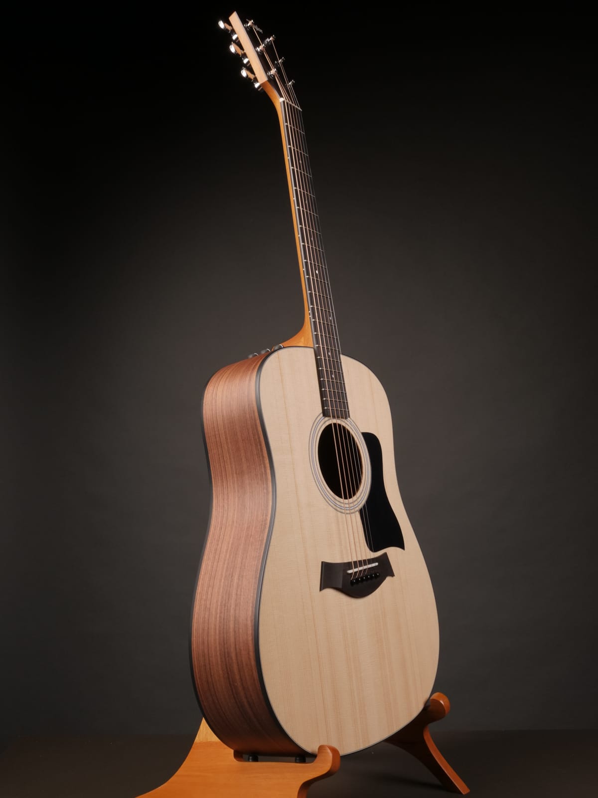 110e Layered Walnut Acoustic-Electric Guitar